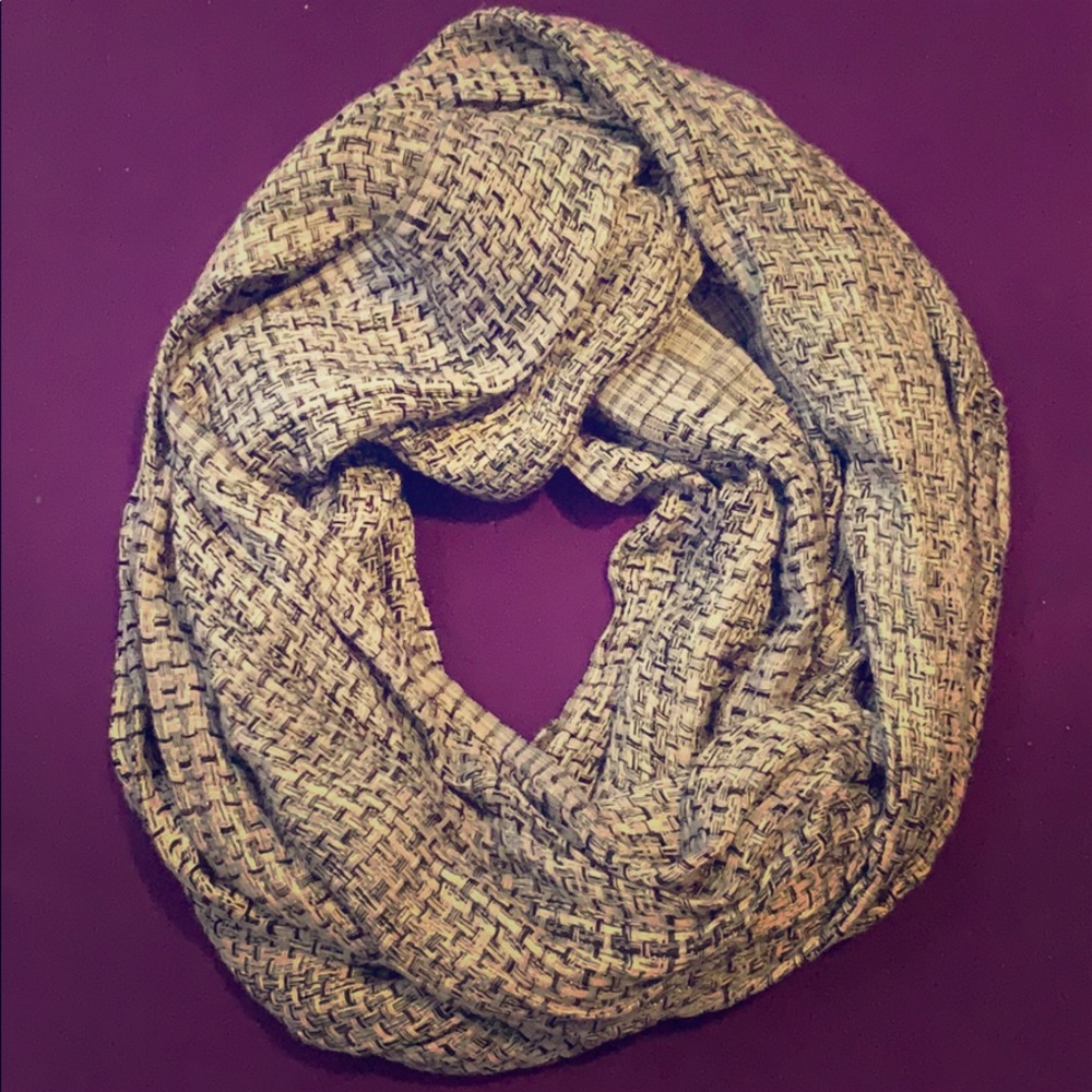 Infinity Scarf NWOT